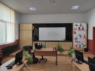 Компютърен кабинет - СУ Христо Смирненски - Септември