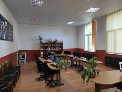 Компютърен кабинет - СУ Христо Смирненски - Септември