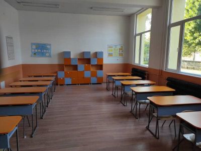 Класни стаи - СУ Христо Смирненски - Септември